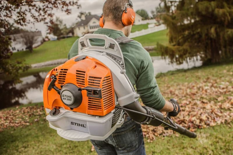 Versatility at Your Back: Best Lightweight Backpack Leaf Blowers 